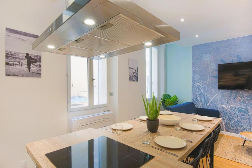 Spacious T2 Near The Halles And The Harbour Тулон Екстер'єр фото